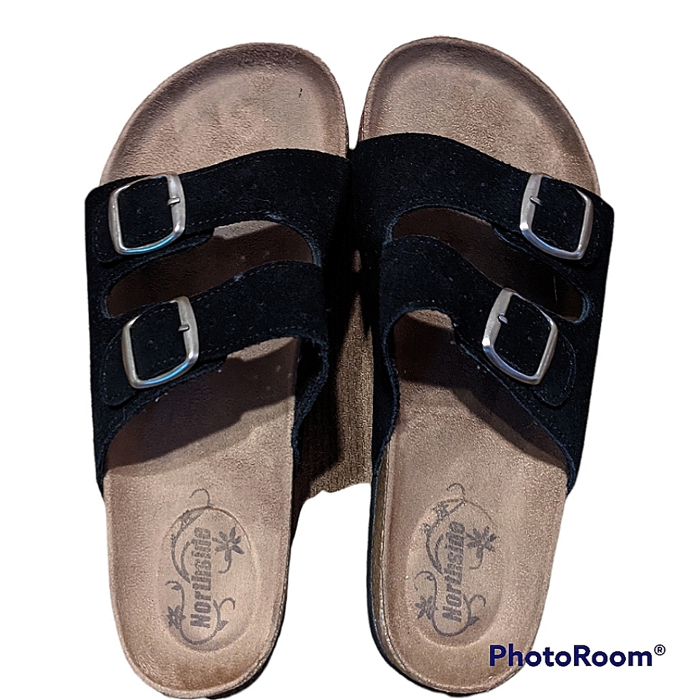 - Northside size 9 black footbed, leather, cork,…